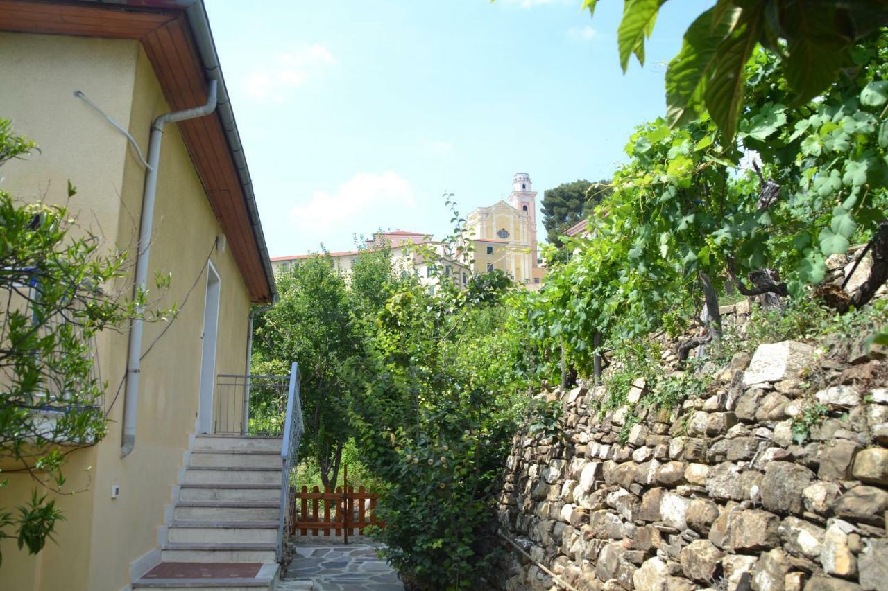 Apartamento La Casa Del Prussiano Diano Castello Exterior foto
